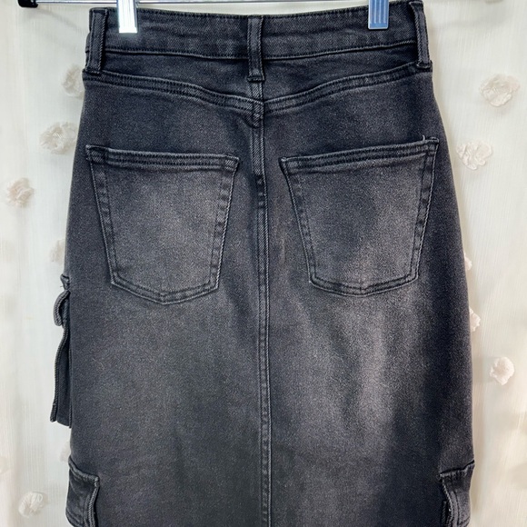 NWT Wild Fable Women’s Black Denim Cargo Midi Skirt Size XXS - Picture 8 of 9